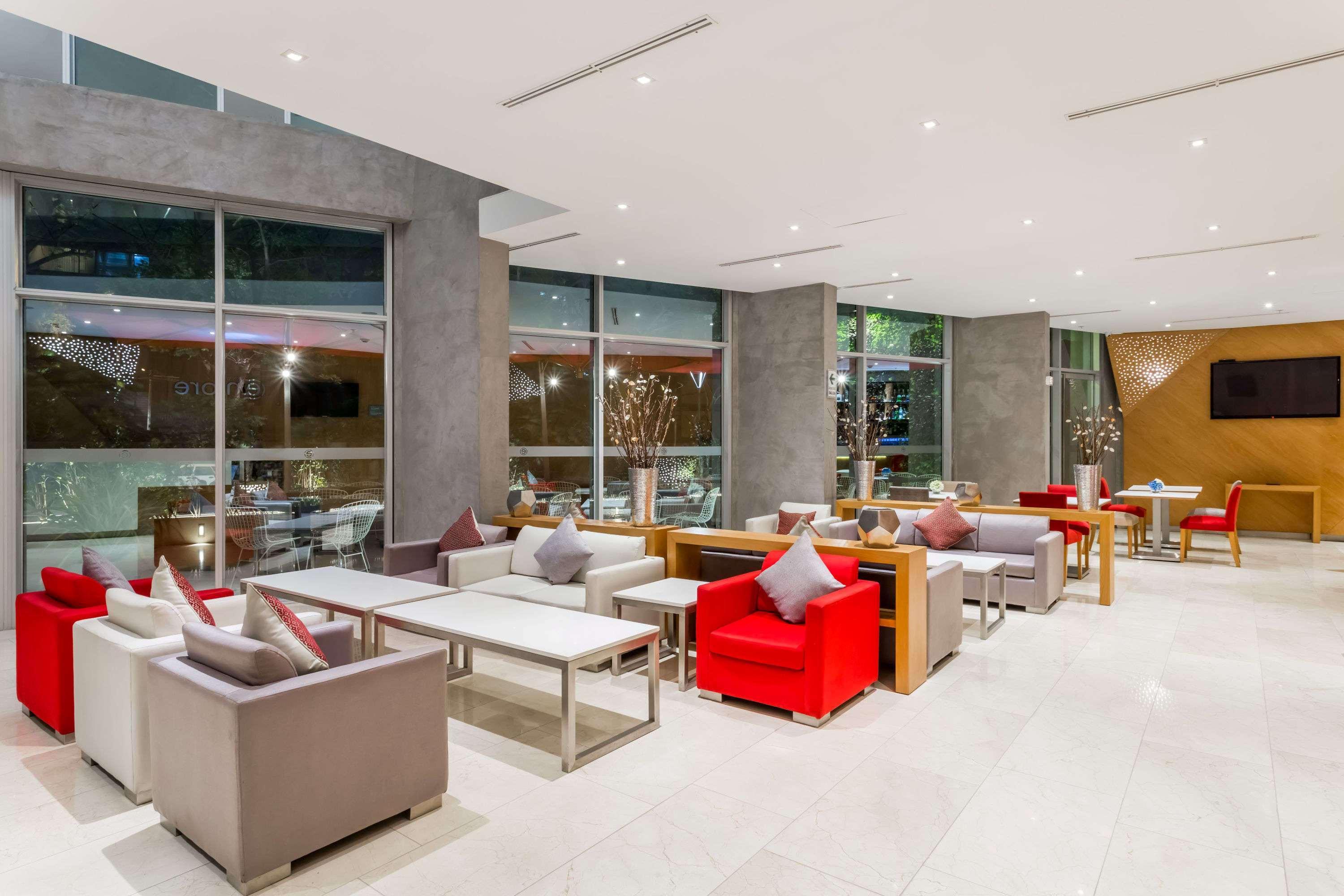 Ramada Encore By Wyndham Lima San Isidro Esterno foto