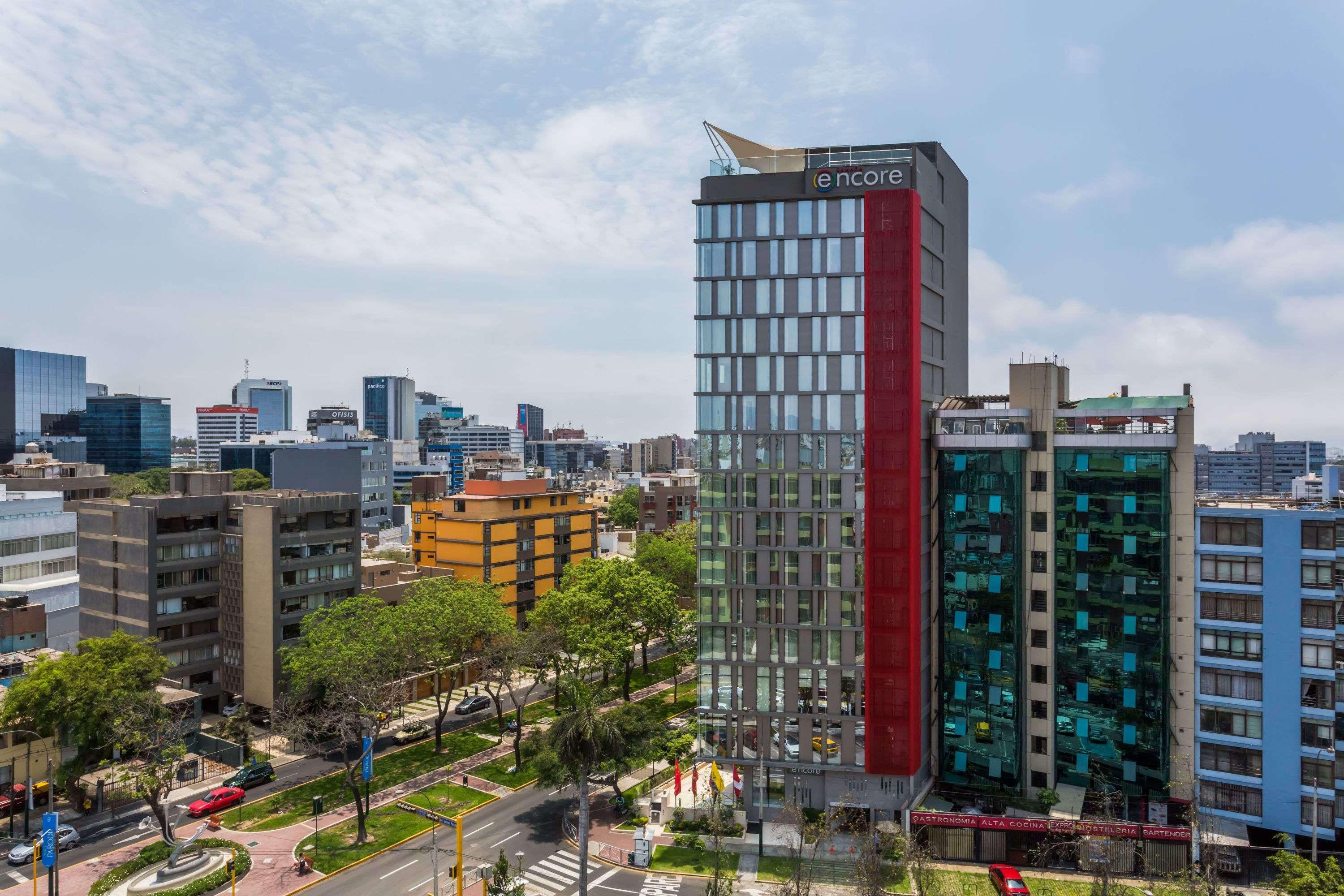 Ramada Encore By Wyndham Lima San Isidro Esterno foto