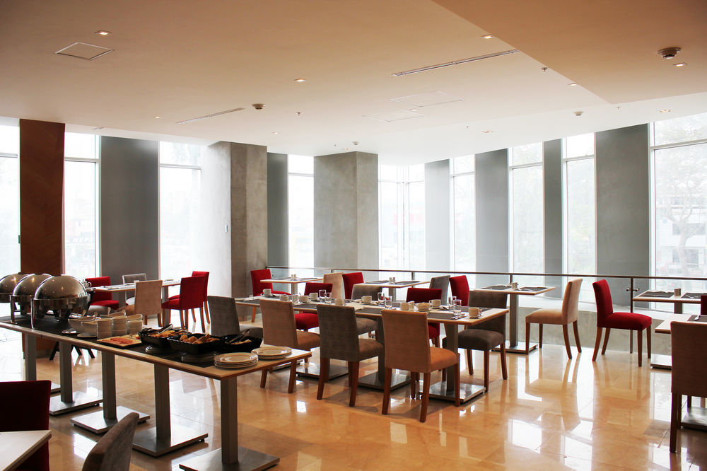 Ramada Encore By Wyndham Lima San Isidro Esterno foto