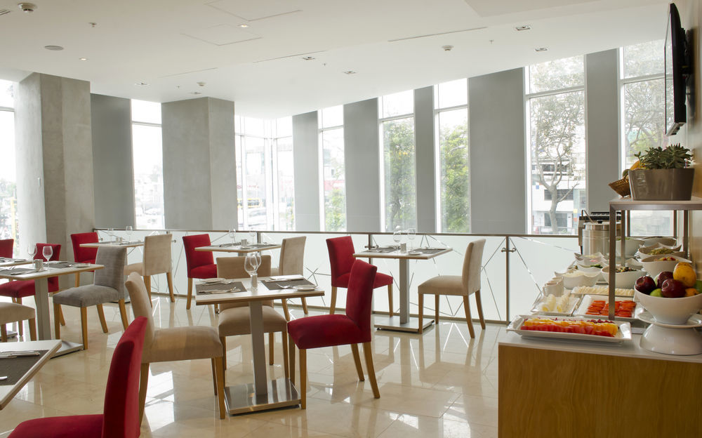 Ramada Encore By Wyndham Lima San Isidro Esterno foto